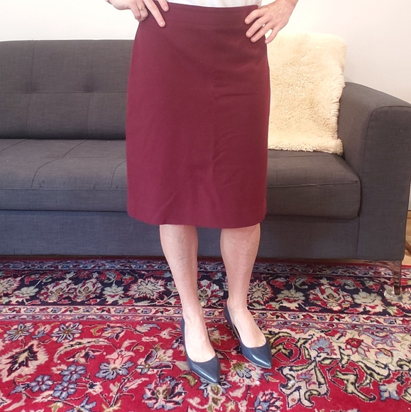J Crew Pencil Skirt Plum Size 4 - Picture 4 of 10